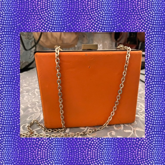 Modern Chained Evening Bag - Picture 1 of 8